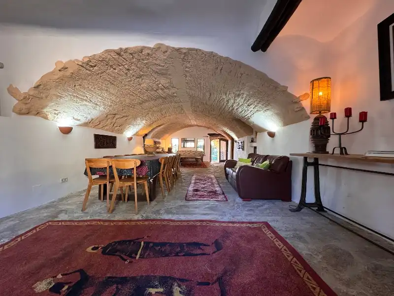 Finca rústica en venta en Ullastret con Aire acondicionado, Calefacción y Jardín privado