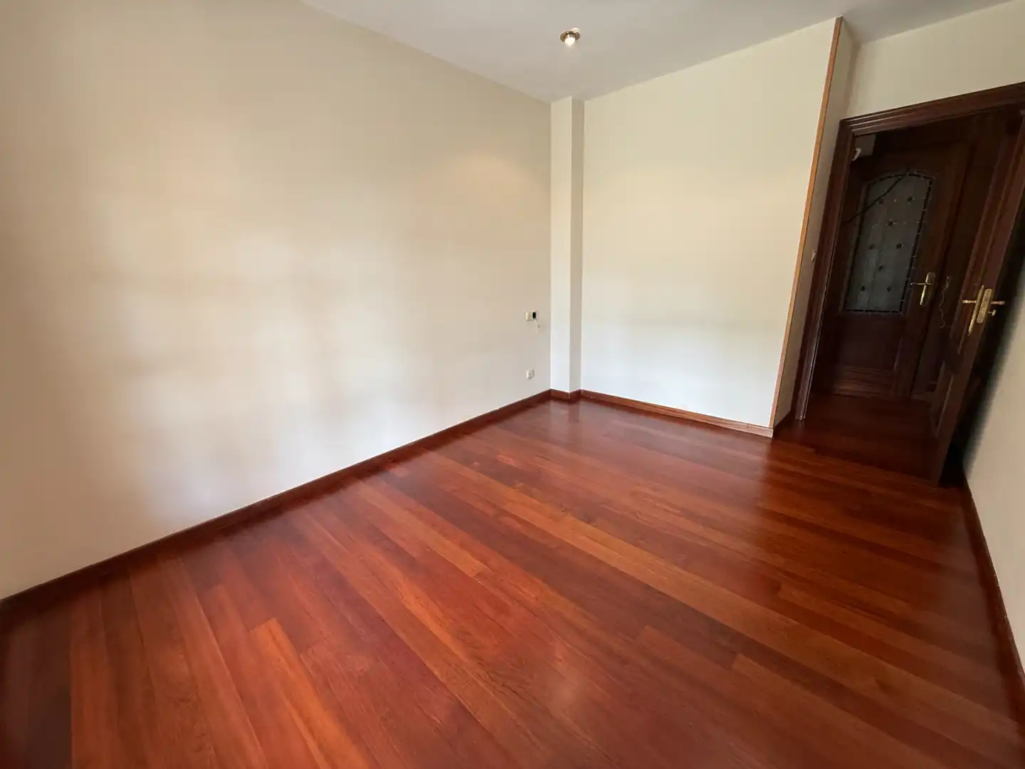 Schlafzimmer von Haus oder Chalet zum Verkauf in Gijón  mit Heizung, Privatgarten und Parkett