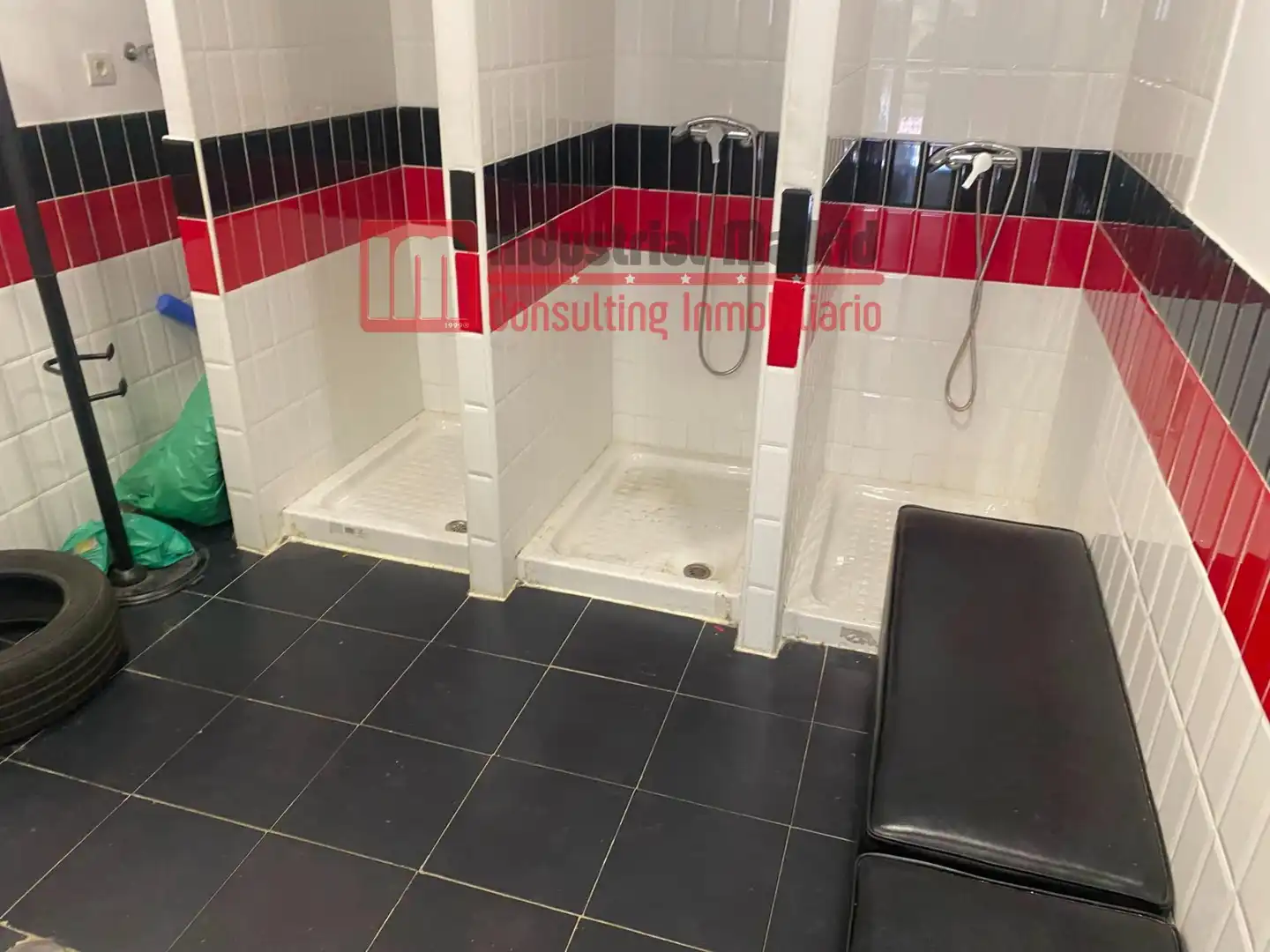 Badezimmer von Geschaftsraum zur Miete in Rivas-Vaciamadrid