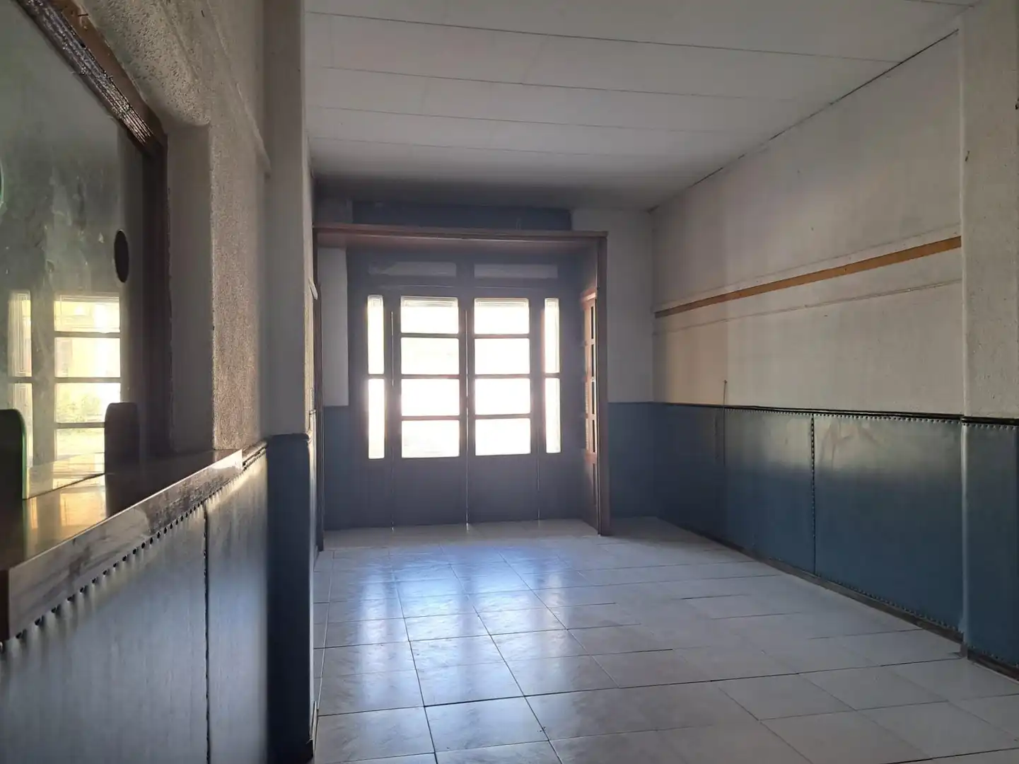 Local en venta en Requena