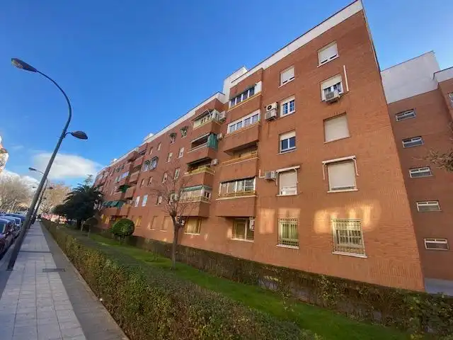 Vista exterior de Piso en venta en Getafe con Terraza