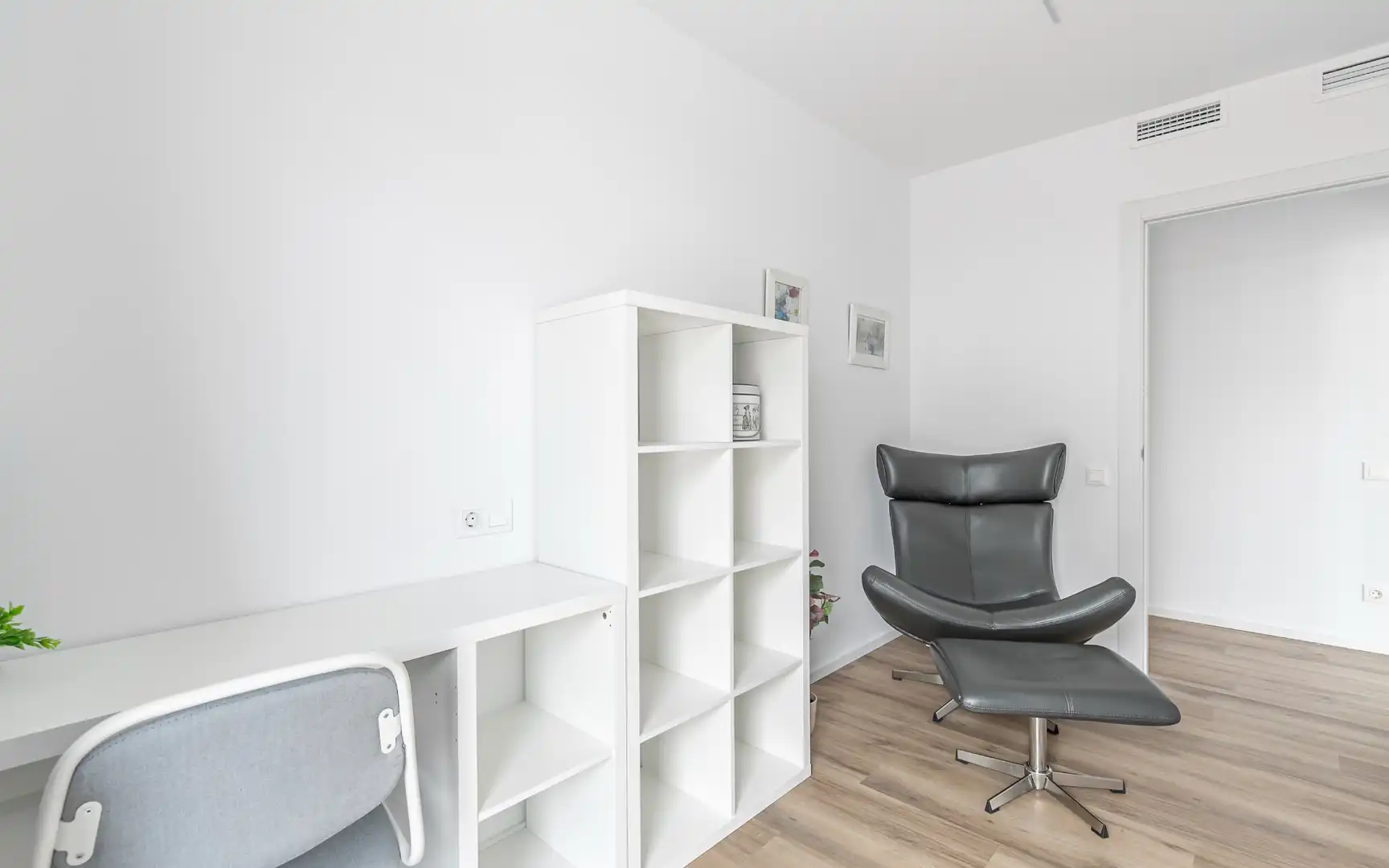 Habitación de Piso de alquiler en Sant Boi de Llobregat con Aire acondicionado, Calefacción y Jardín privado