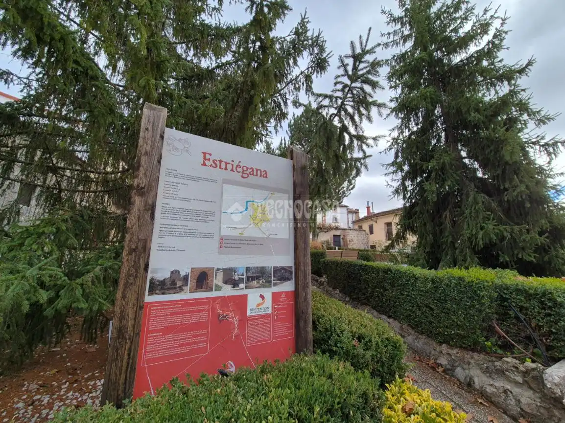 Vista exterior de Casa adosada en venta en Estriégana con Calefacción