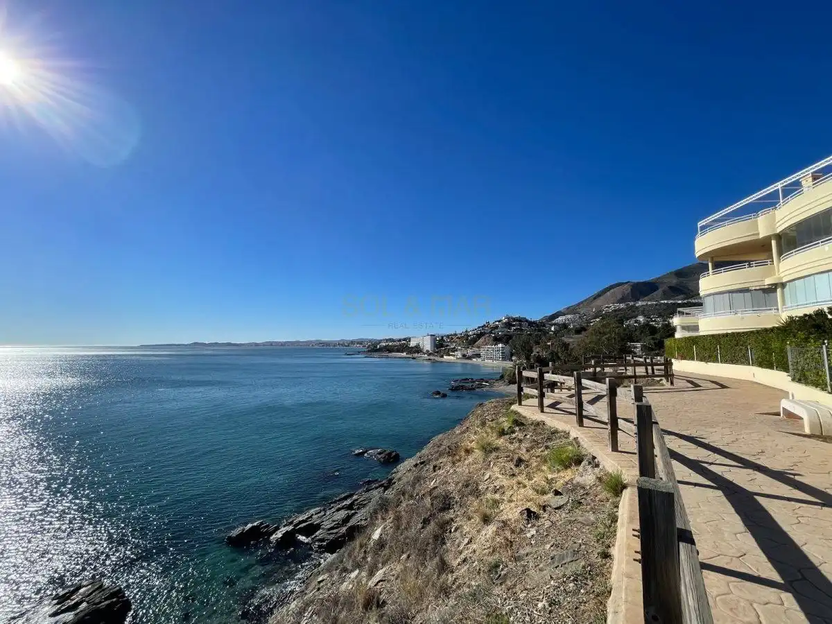 Vista exterior de Pis en venda en Benalmádena amb Aire condicionat, Calefacció i Terrassa