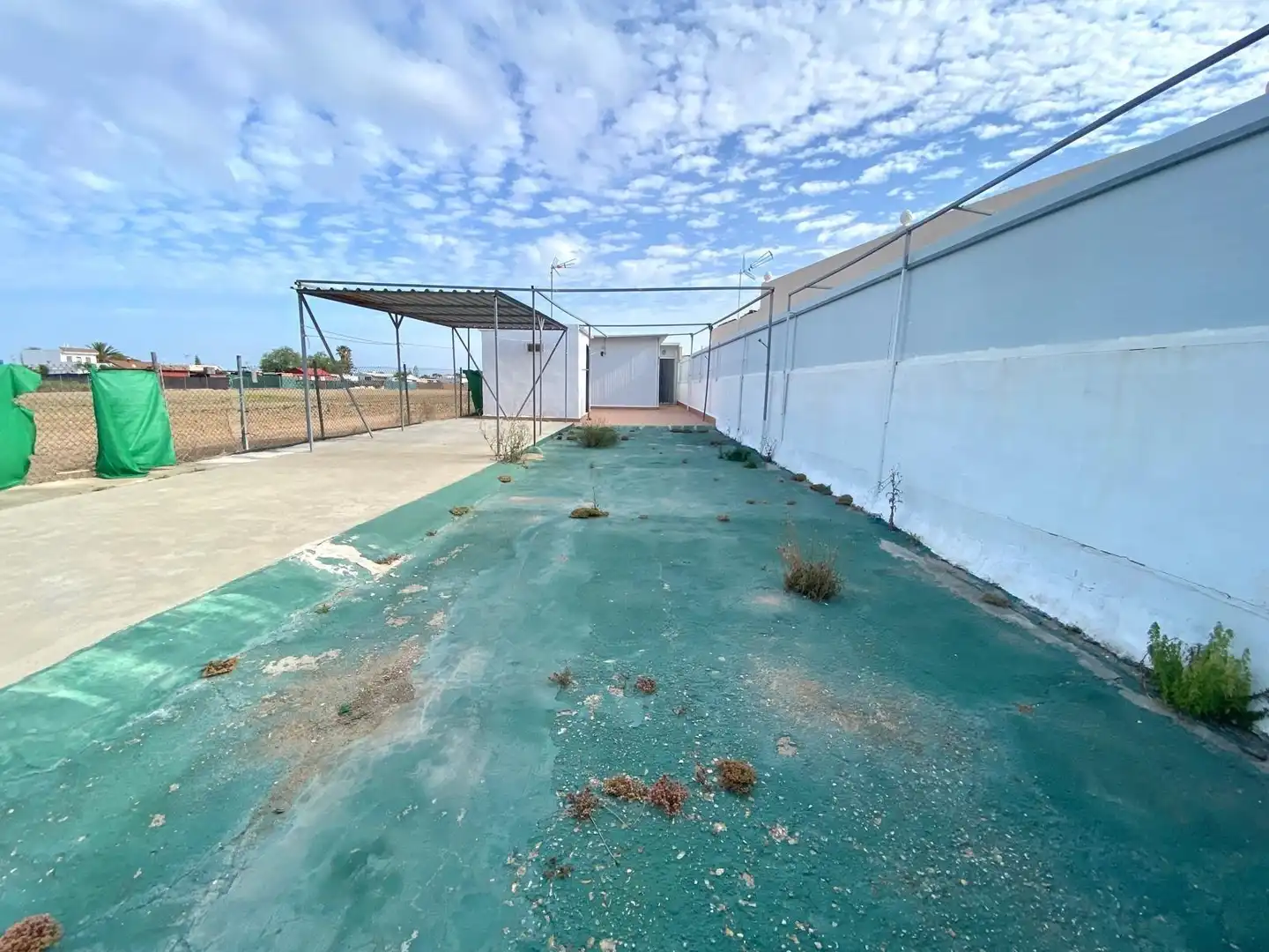 Country homes for sale in Chipiona  with Terrace, Storage room and Furnished