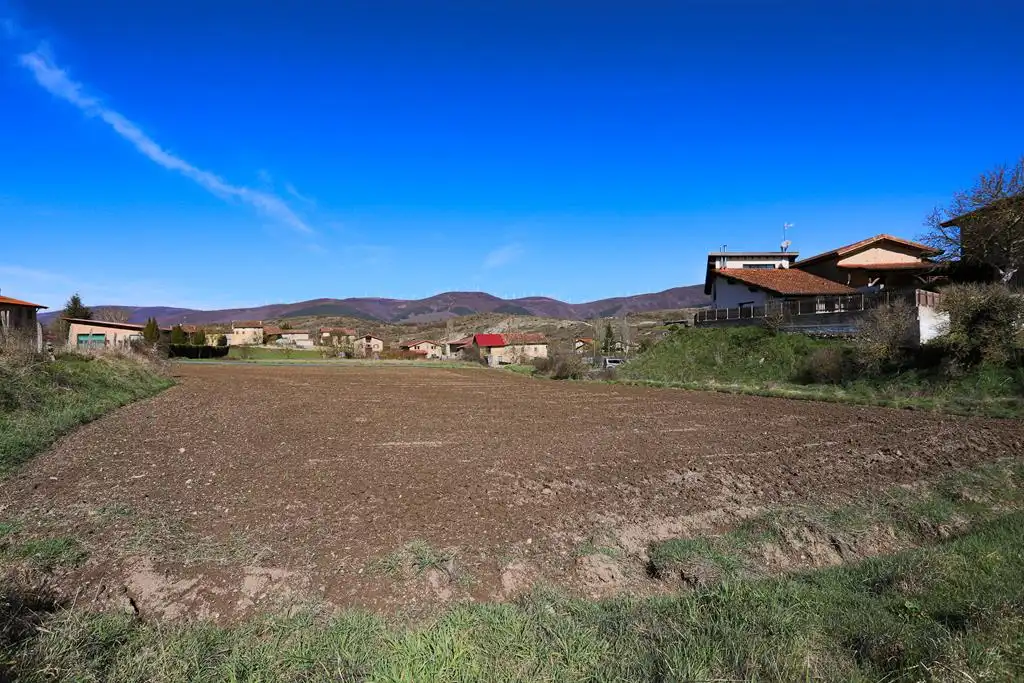 Terreny residencial en venda a San Millán / Donemiliaga