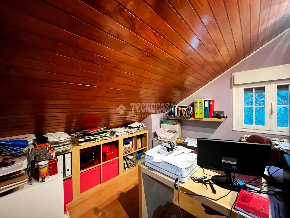 Casa adosada en venta en Sobradiel con Calefacción y Jardín privado