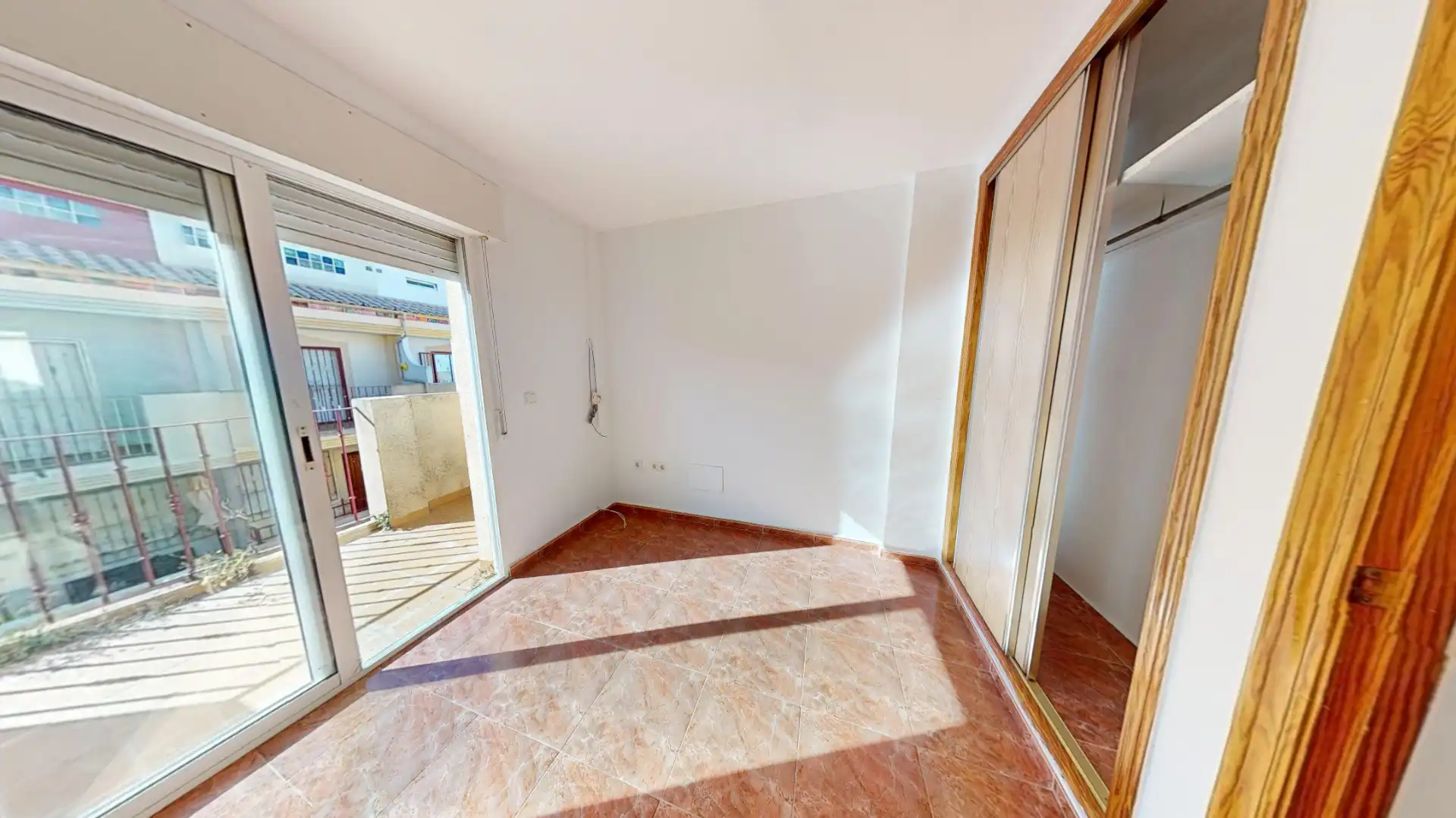 Dormitori de Casa adosada en venda en Orihuela amb Jardí privat, Terrassa i Balcó