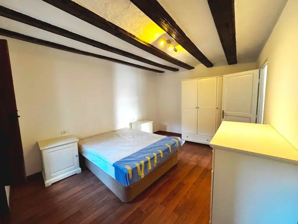 Casa adosada en venta en Calle de los Serranos de Aparicio, 11, Cretas