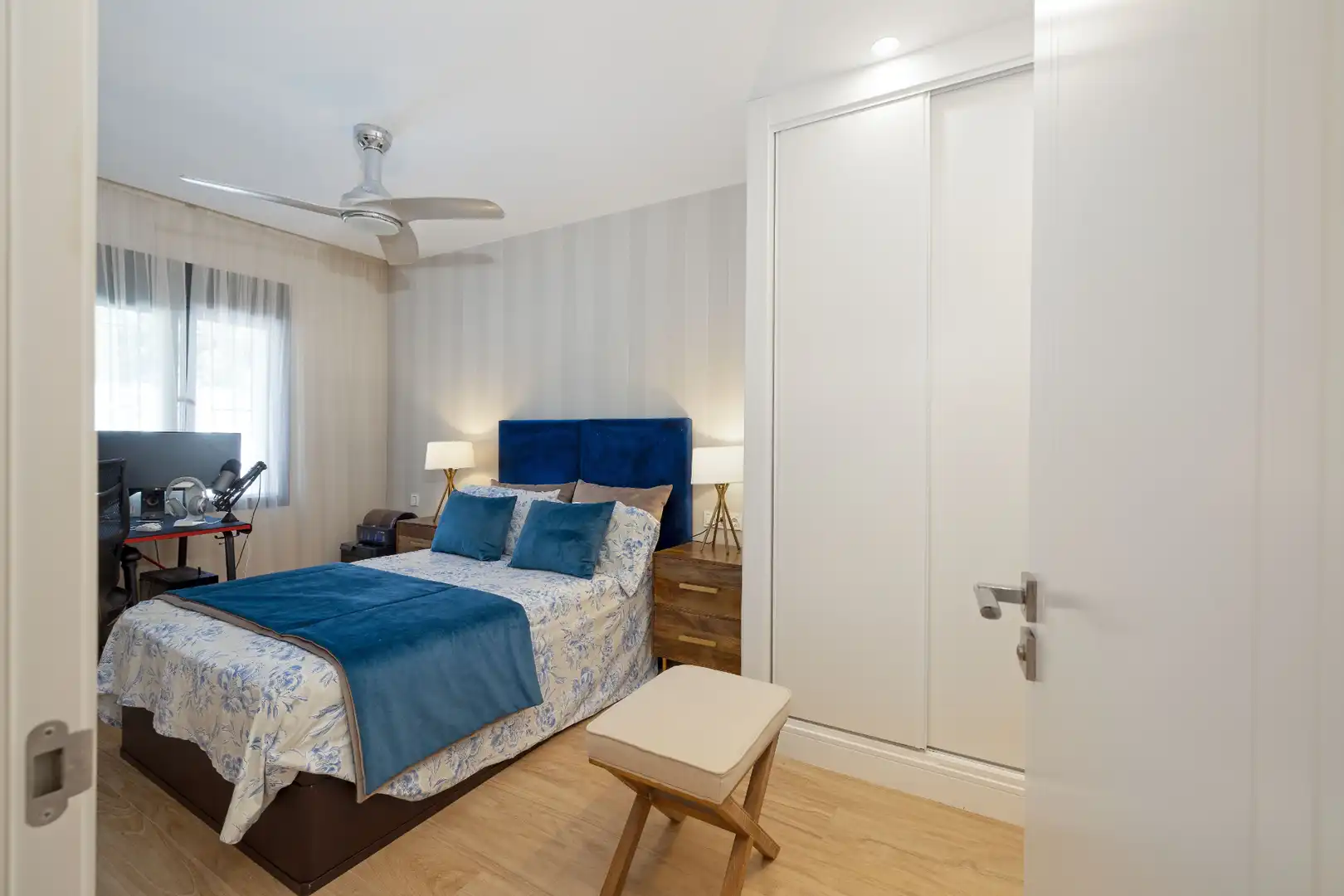 Habitación de Casa o chalet en venta en Marbella con Aire acondicionado, Calefacción y Jardín privado