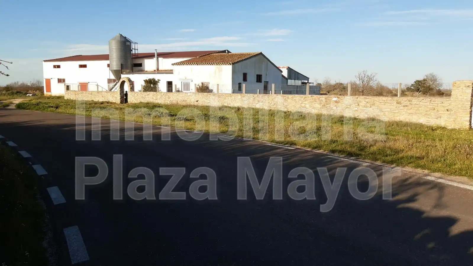 Terreny industrial en venda en El Manzano 