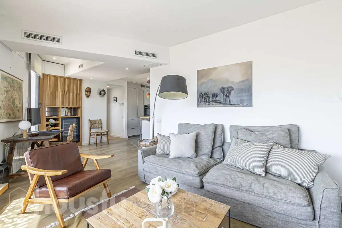 Ático en venta en Carrer de Jaume Fabra, El Poble Sec - Parc de Montjuïc