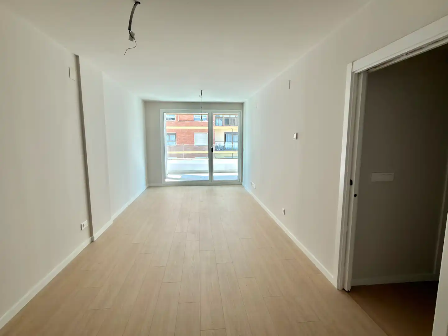 Living room of Flat for sale in Valencia  with Air Conditioner, Parquet flooring and Terrace