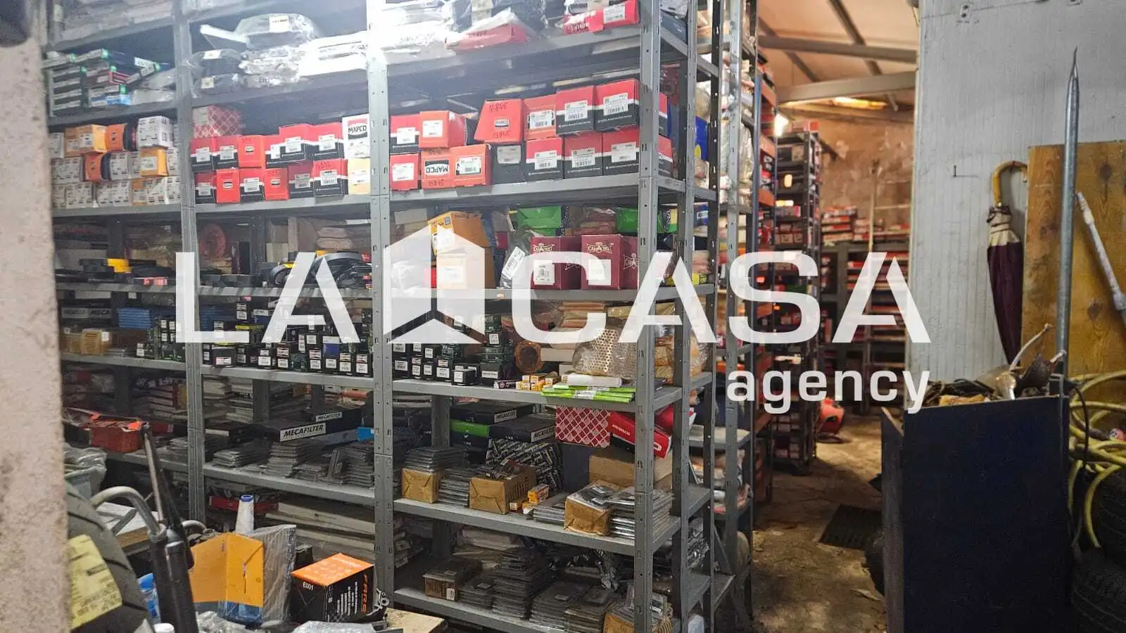 Local comercial en venda a Nou Barris, imagen 4