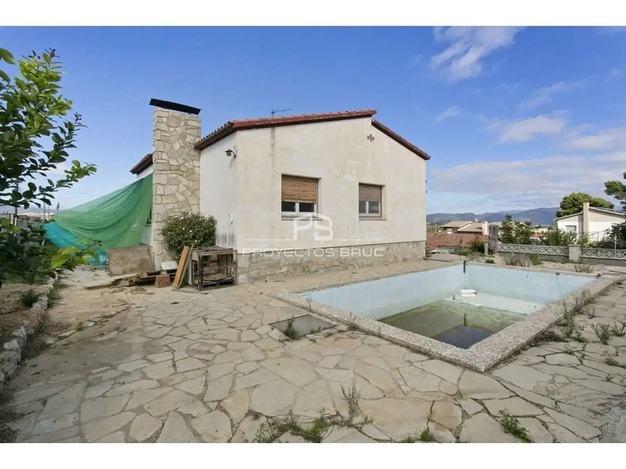 Exterior view of Houses for sale in Masquefa  with Private garden
