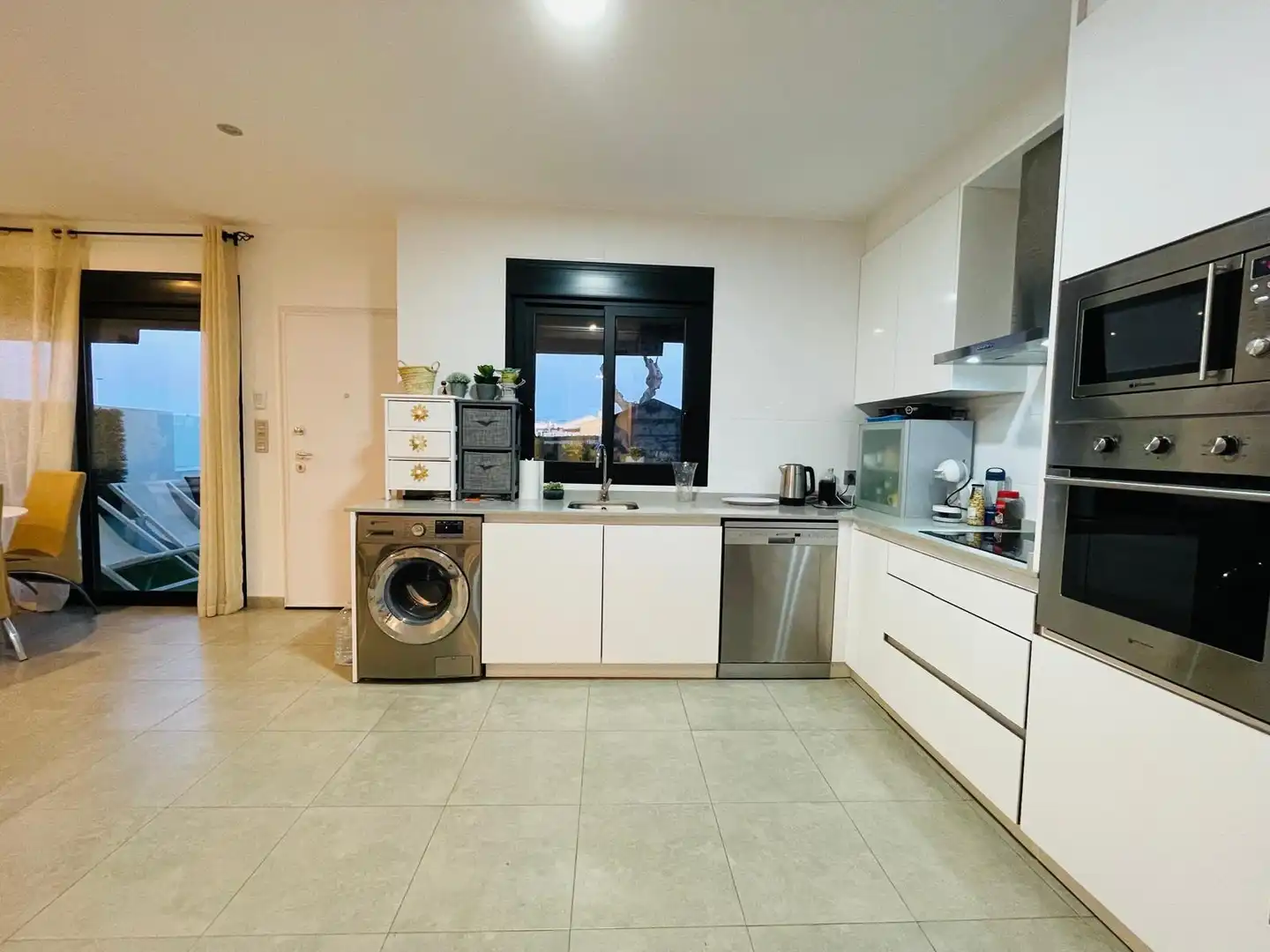 Cocina de Casa o chalet de alquiler en San Pedro del Pinatar con Aire acondicionado, Calefacción y Jardín privado