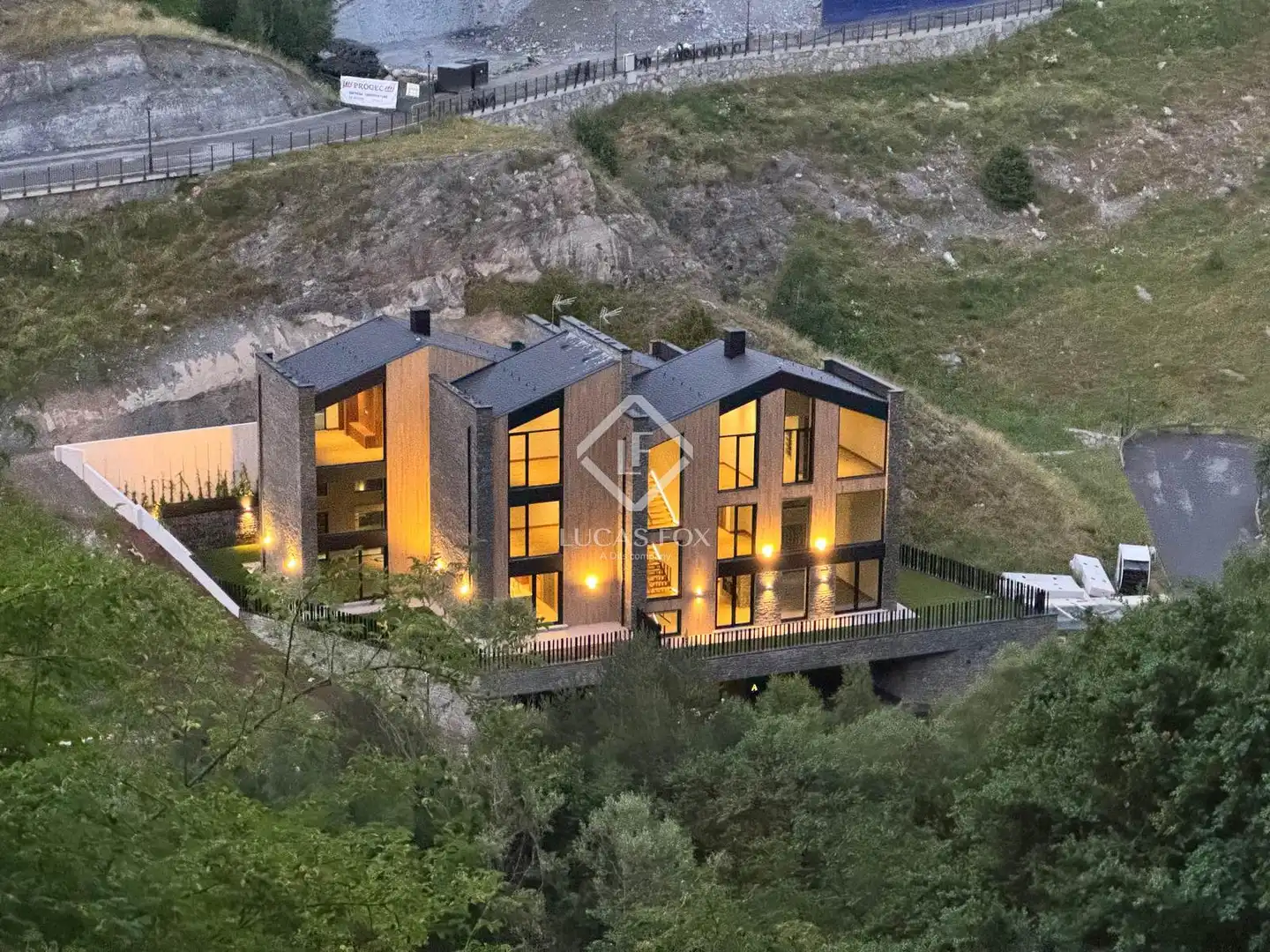 Vista exterior de Casa o xalet en venda en La Massana amb Aire condicionat, Calefacció i Jardí privat