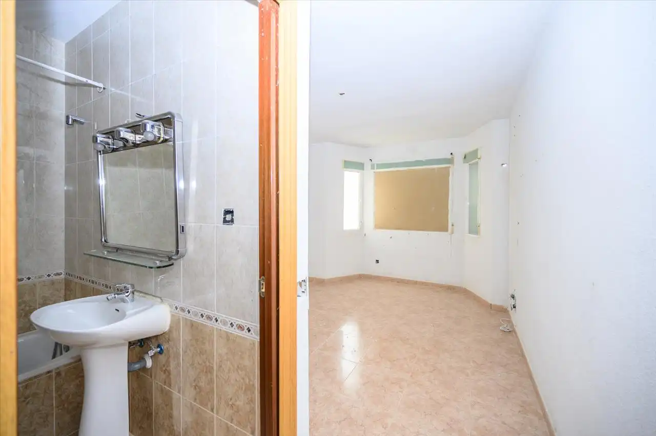 Baño de Casa adosada en venta en Almonacid de Toledo con Terraza y Trastero