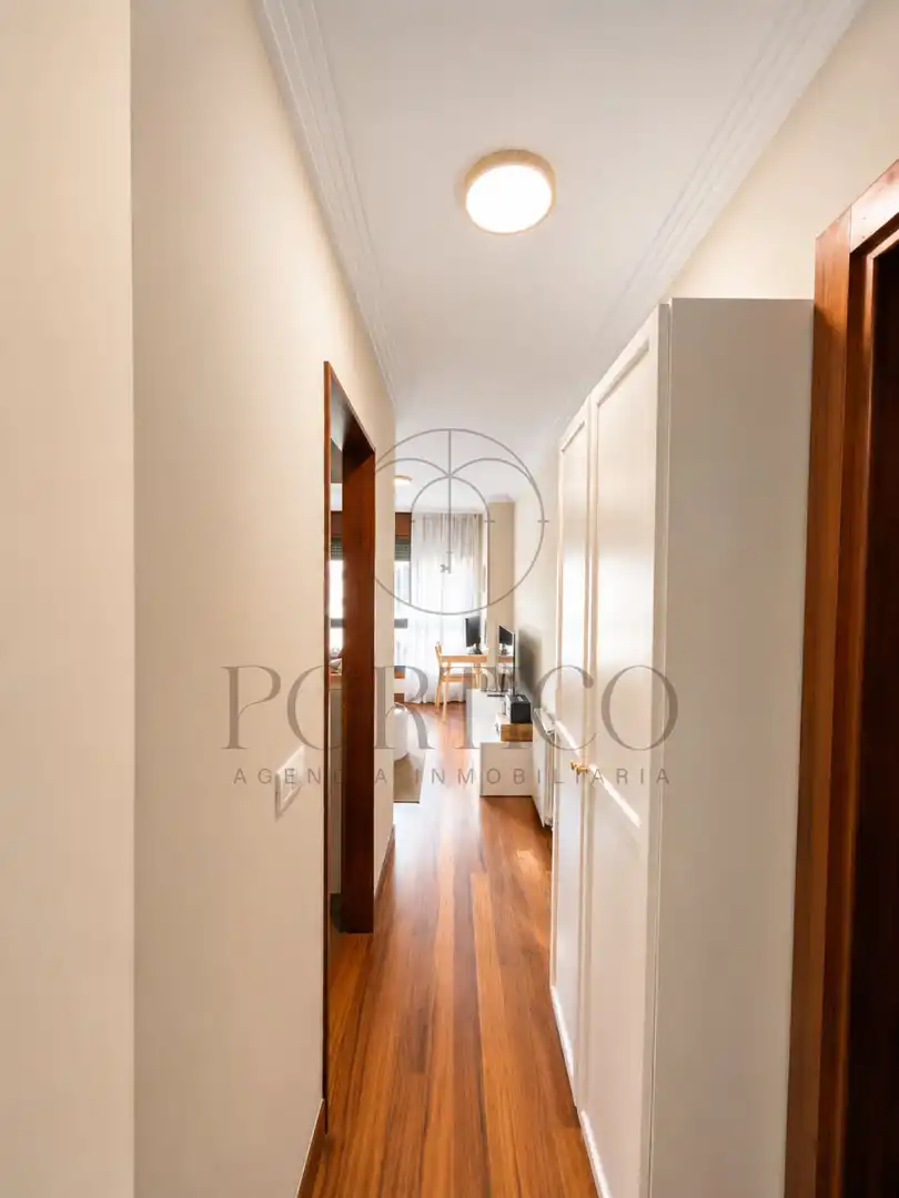 Apartamento en venta en Vigo  con Calefacción, Trastero y Amueblado