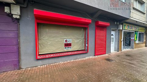 En alquiler amplio local comercial en zona de gran tránsito en Cangas do Morrazo.