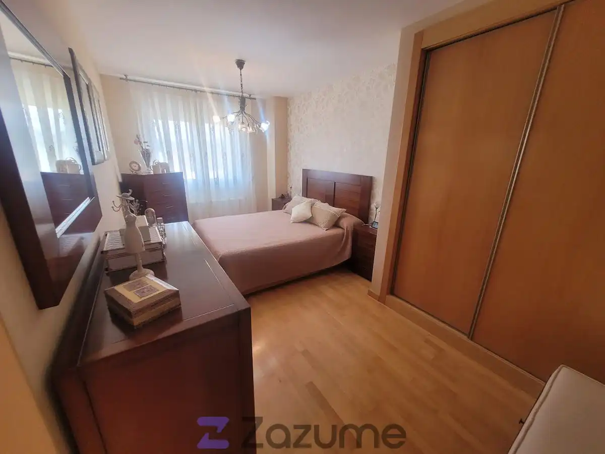 Bedroom of Flat for rent in Laguna de Duero  with Heating, Parquet flooring and Furnished