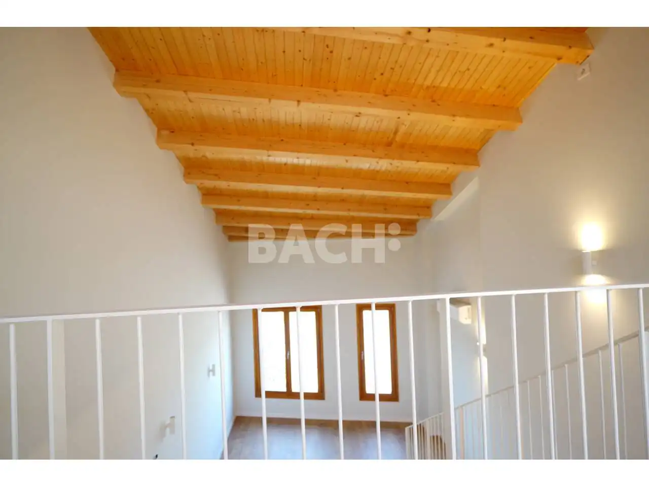 Duplexes for sale in Vic  with Air Conditioner, Heating and Parquet flooring