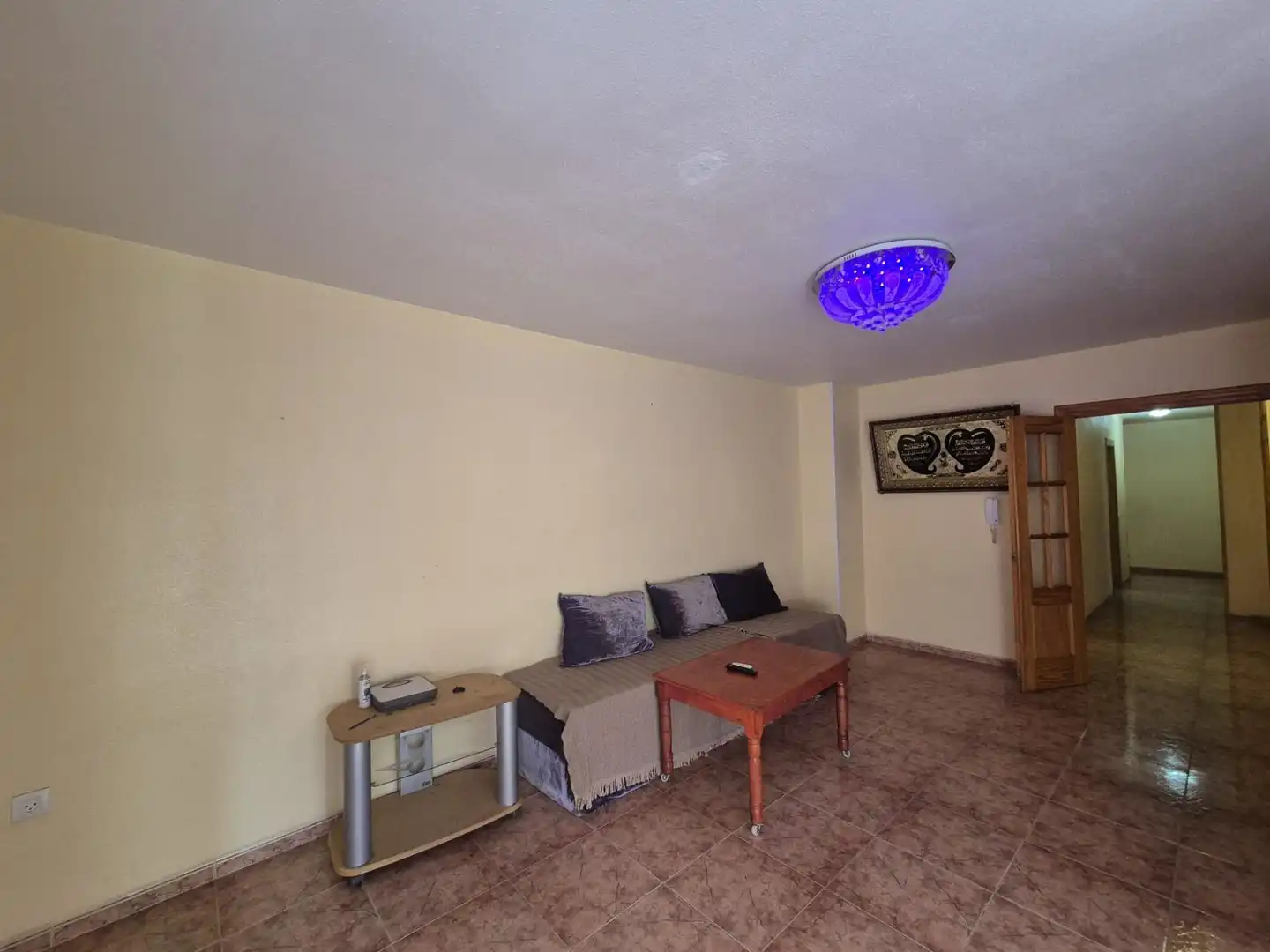 Sala d'estar de Pis de lloguer en El Ejido amb Terrassa, Moblat i Balcó