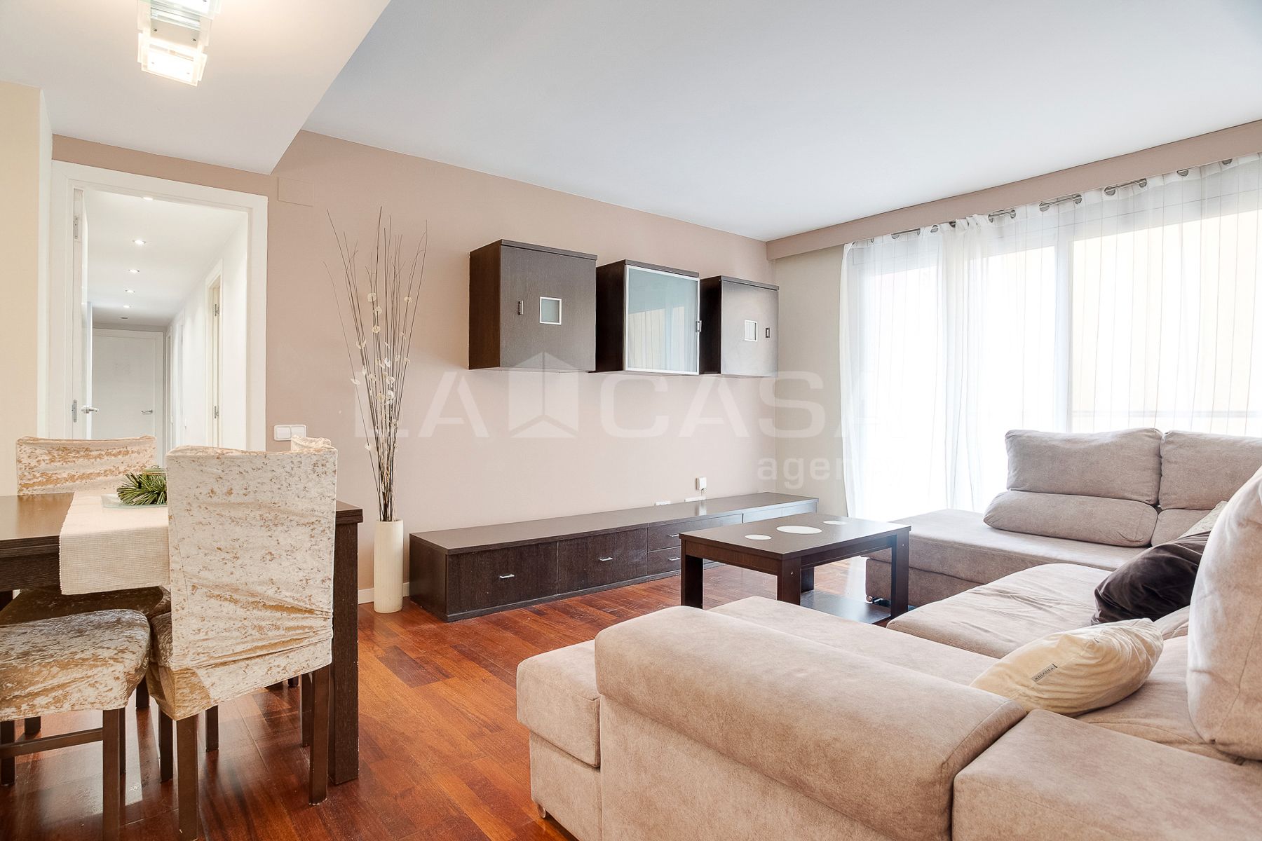 Living room of Flat for sale in L'Hospitalet de Llobregat  with Terrace and Balcony