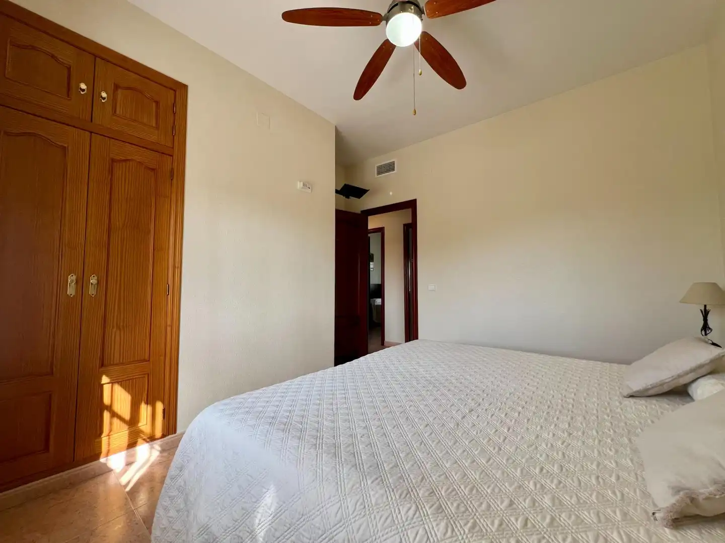 Bedroom of Houses for sale in Córdoba  with Air Conditioner and Swimming Pool