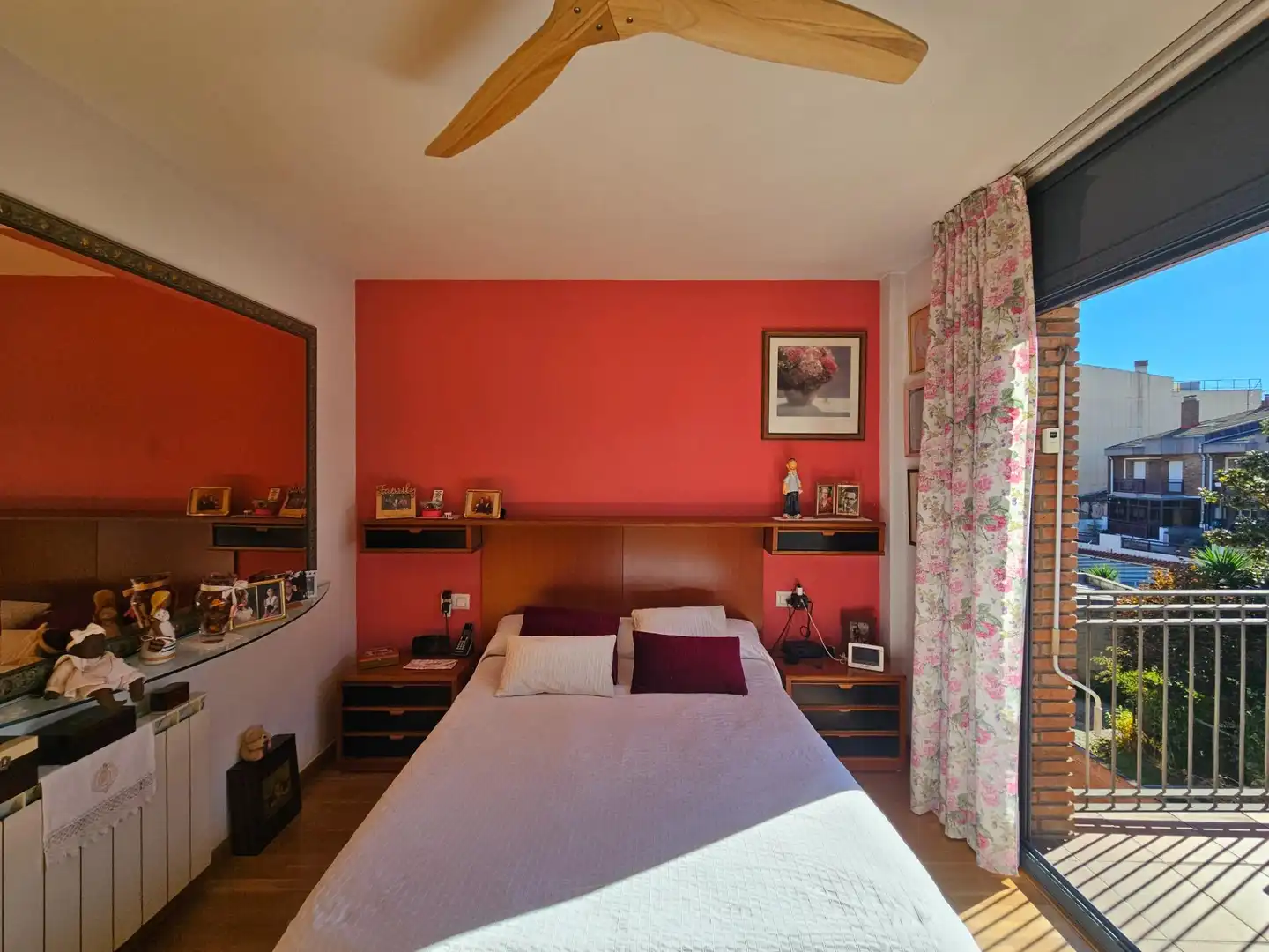 Habitación de Casa adosada en venta en Granollers