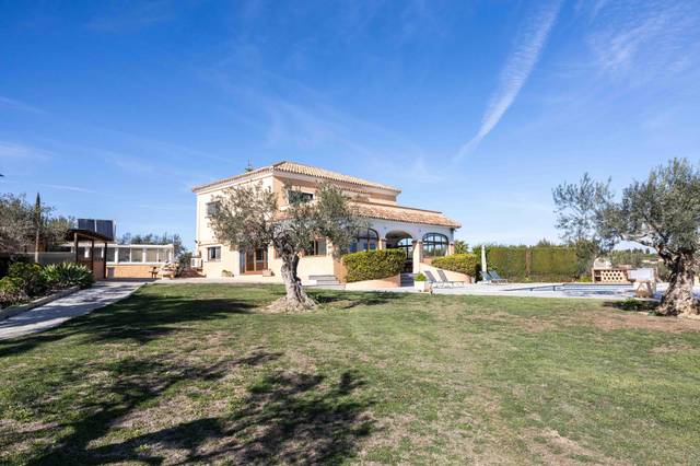 Casa-chalet en Venta en Villafranco del Guadalhorce