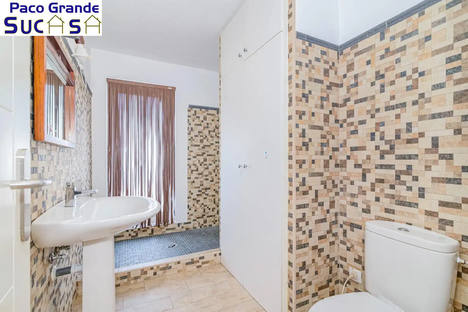 Piso con ascensor en venta en Calle Calle Arabial, imagen 17