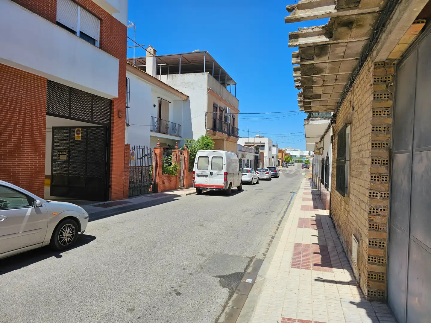 Exterior view of Garage for rent in La Rinconada