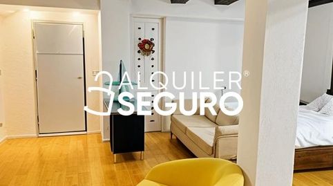 Foto 4 de Estudi de lloguer a Sta. Maria, Requena, Valencia