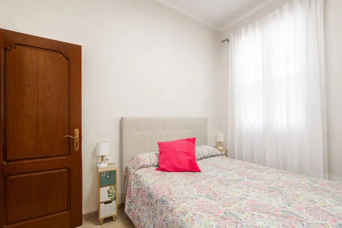 Bedroom of Flat for sale in Sevilla  with Air Conditioner and Heating