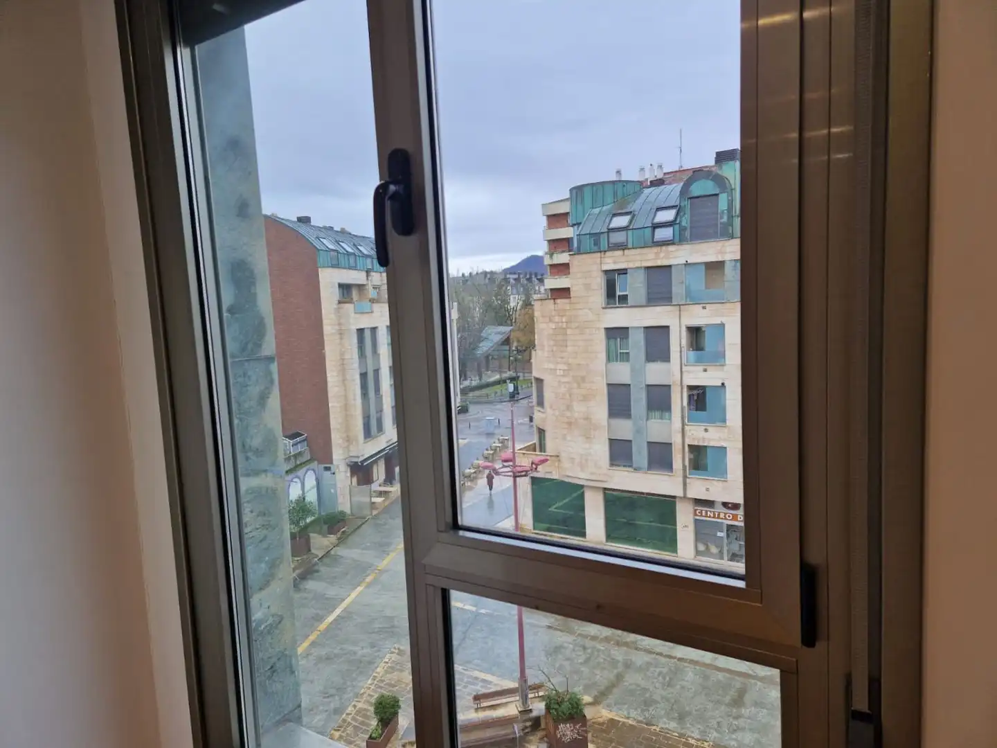 Vista exterior de Dúplex en venta en Torrelavega  con Aire acondicionado y Calefacción