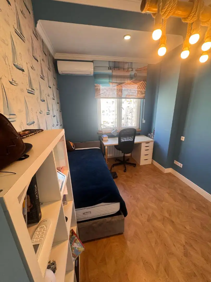 Wohnung zur Miete in Carrer de la Reina Na Germana, Gran Via