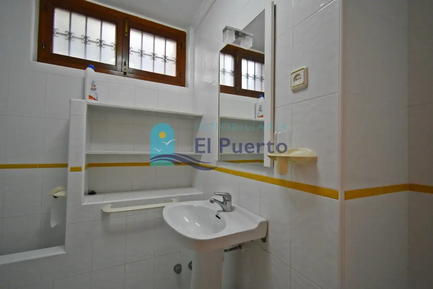Bany de Casa o xalet en venda en Mazarrón amb Aire condicionat, Calefacció i Jardí privat