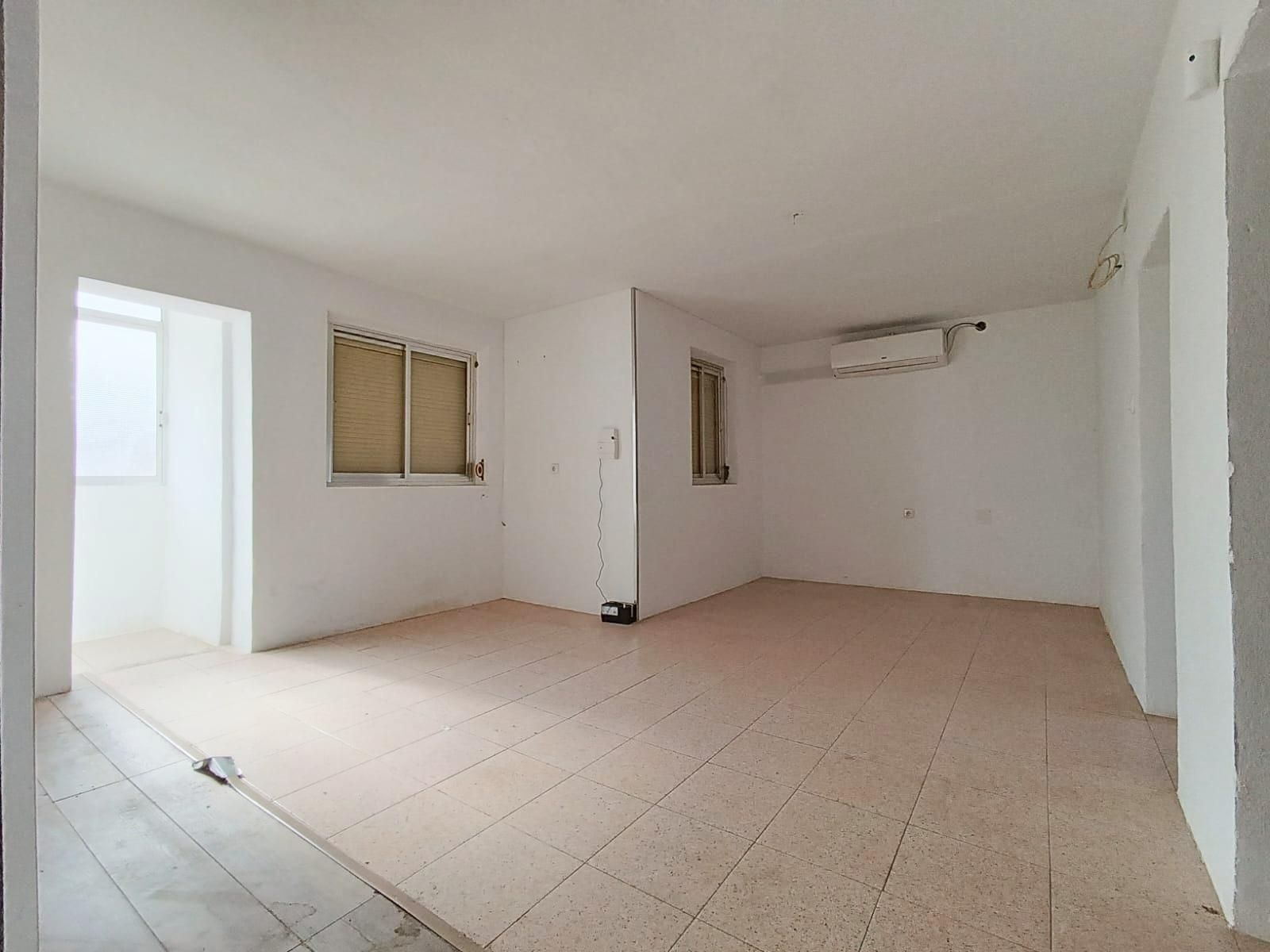 Flat for sale in  Almería Capital