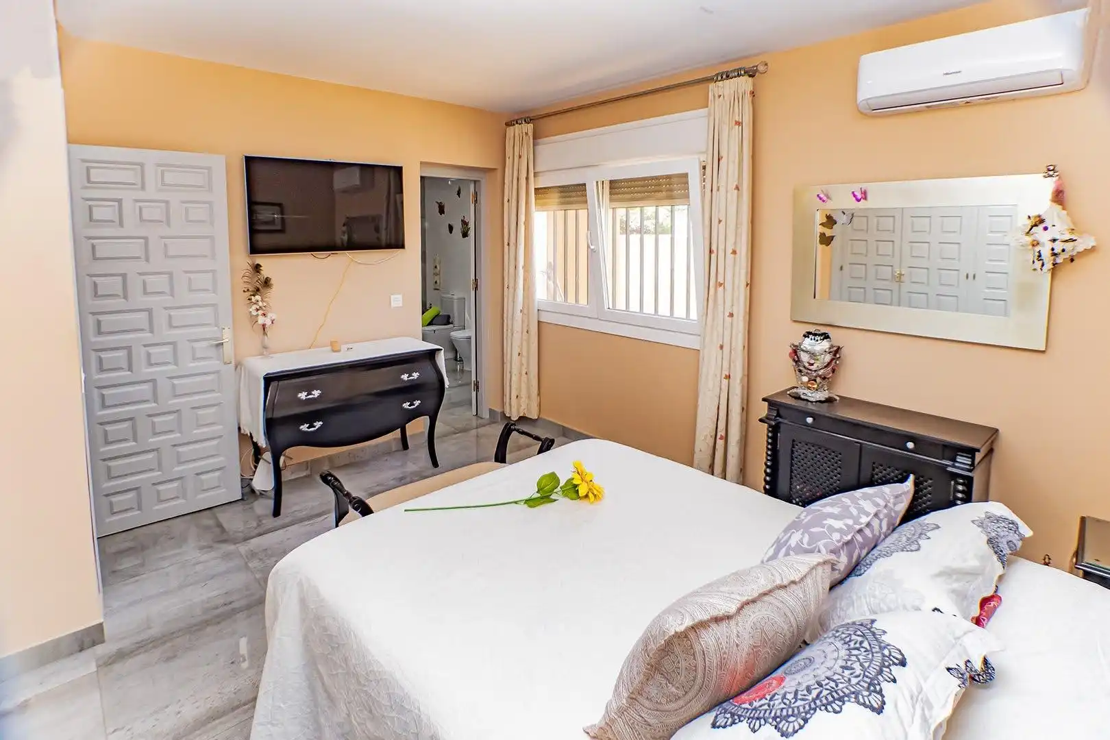 Habitación de Casa o chalet en venta en Roquetas de Mar con Aire acondicionado, Calefacción y Jardín privado
