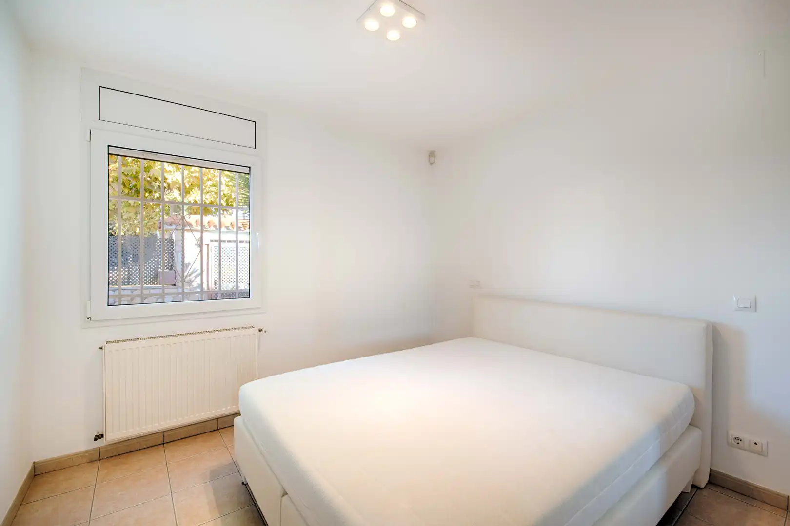 Chalet con piscina en venta en Carrer Llobregat, imagen 29