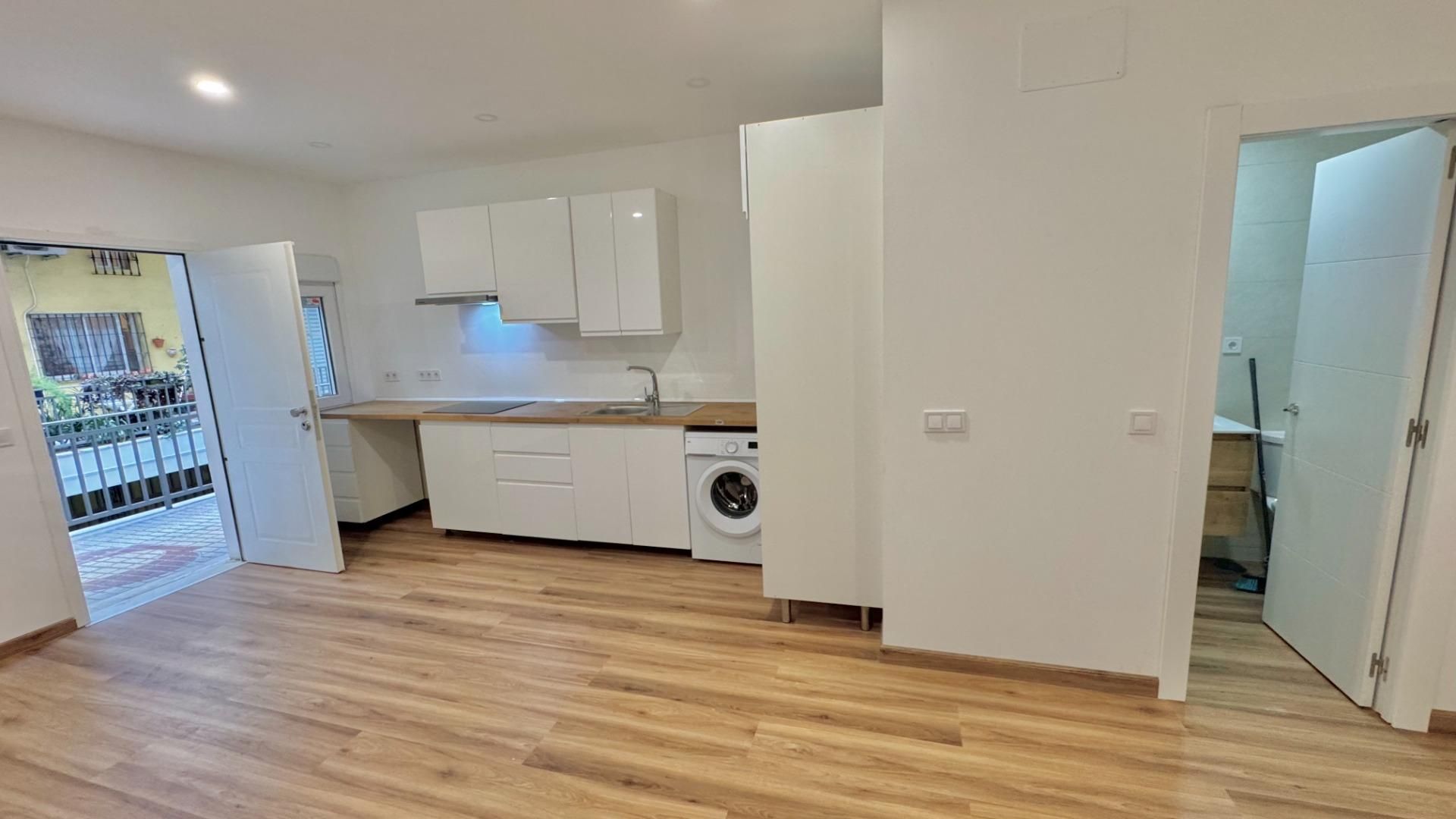 Estudi en venda a Calle Hoyo, Manantiales - Estación de Autobuses, Centro