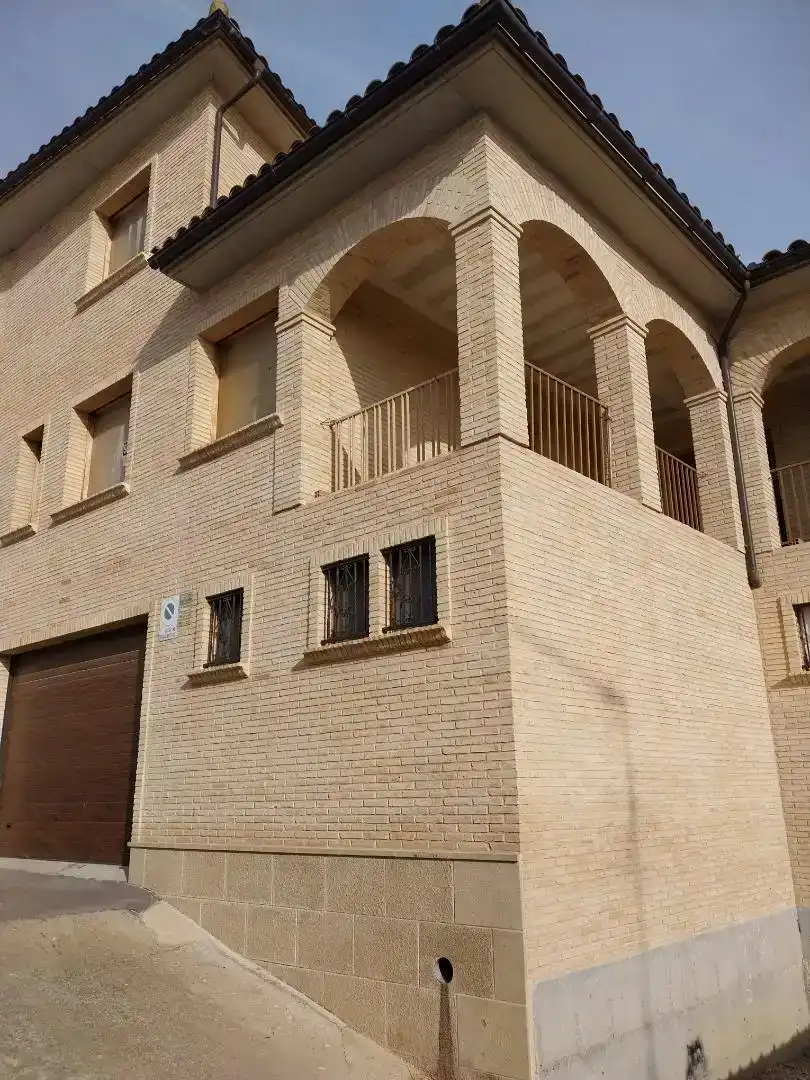Vista exterior de Casa o xalet en venda en Ejea de los Caballeros