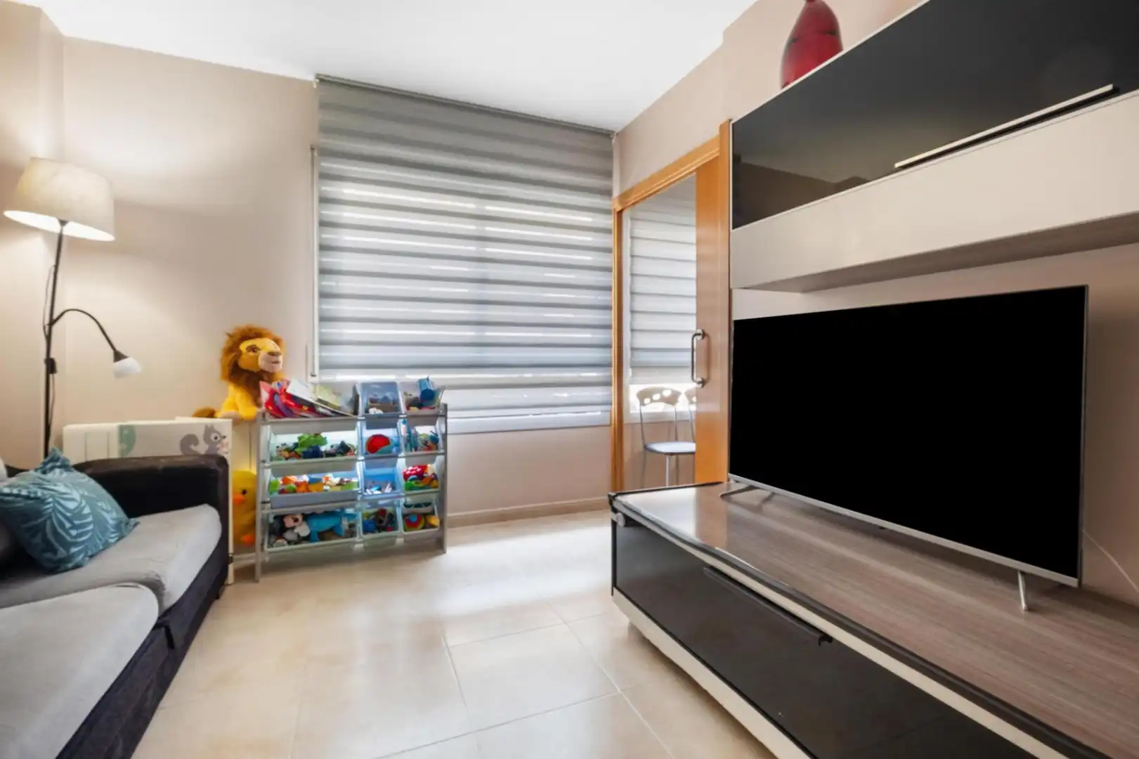 Living room of Apartments for sale in Girona