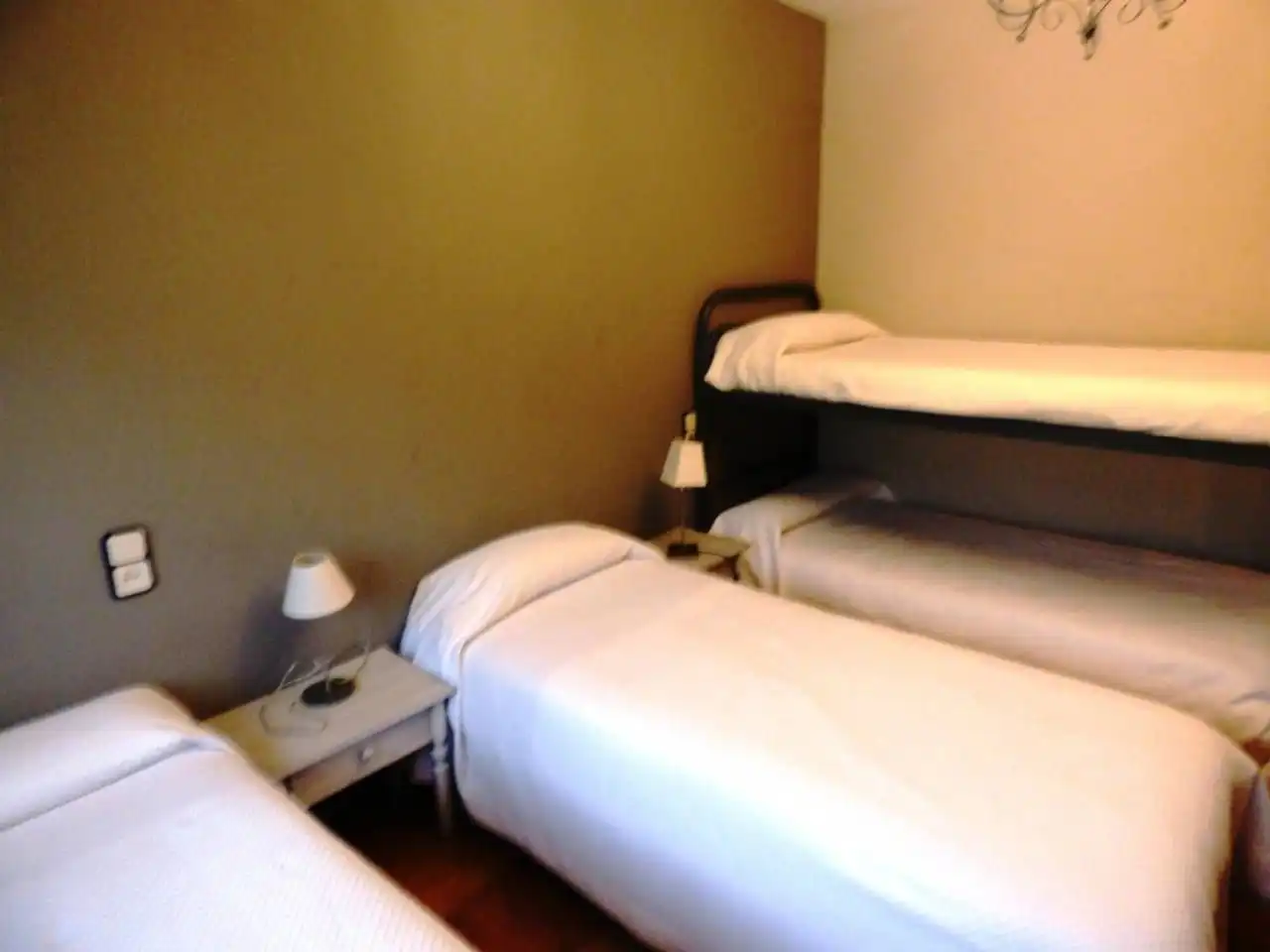 Schlafzimmer von Wohnung zur Miete in Bellver de Cerdanya mit Möbliert und Balkon
