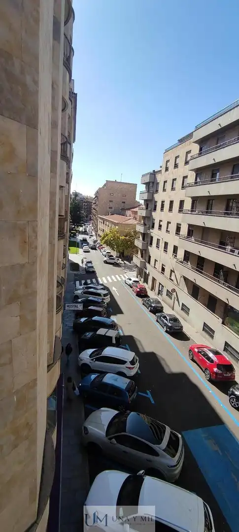 Vista exterior de Piso en venta en Salamanca con Calefacción, Parquet y Terraza