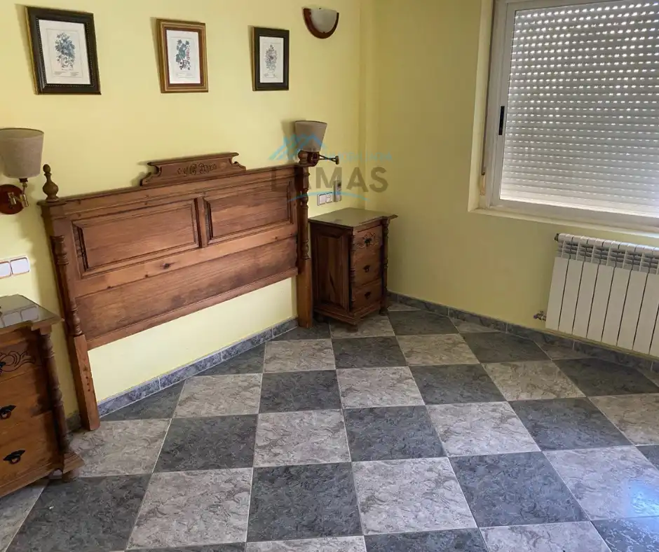 Habitación de Edificio en venta en Jaraicejo