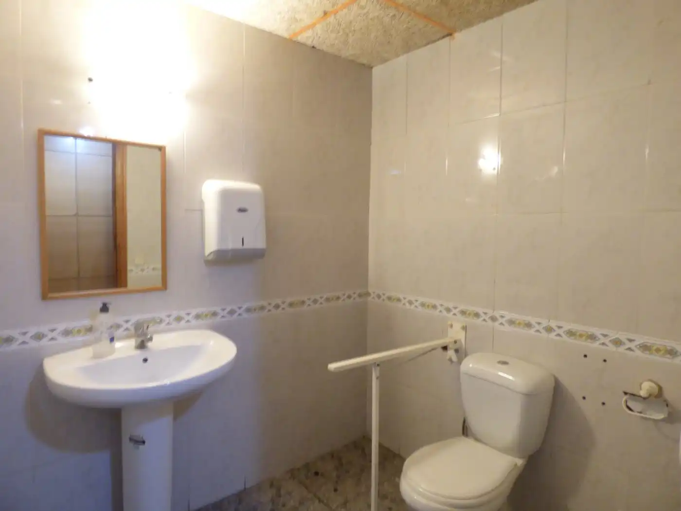 Local comercial en venda a Valldaura - Carretera de Cardona, imagen 16