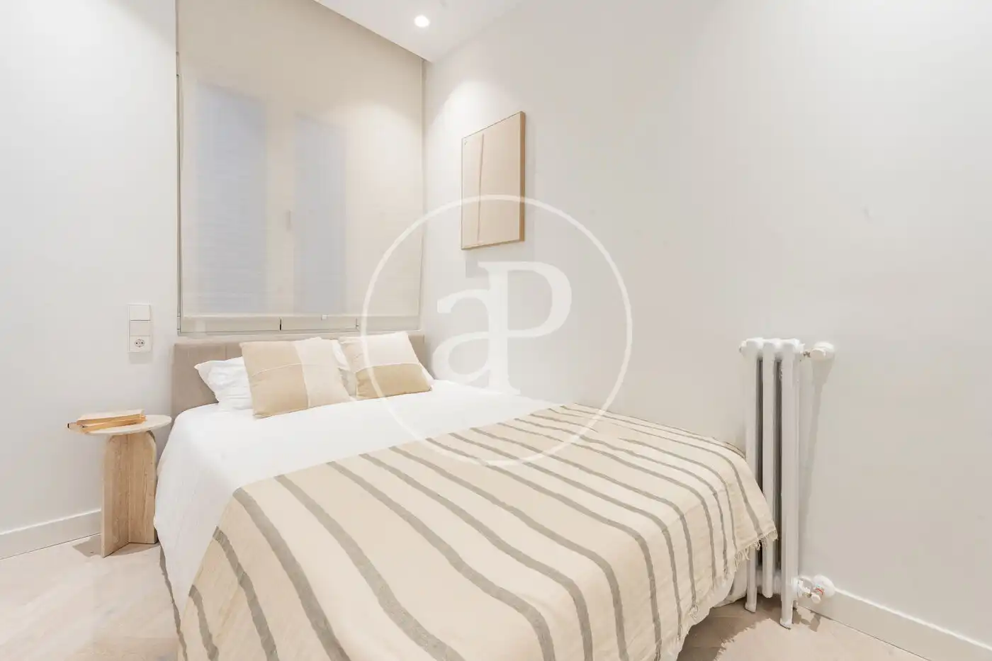 Flat for sale in C. del Dr. Esquerdo, Niño Jesús