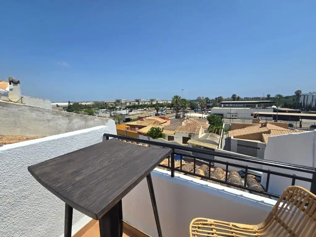Terraza de Casa o chalet en venta en Torrevieja con Piscina y Amueblado